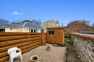 Photo 25- click for photo gallery